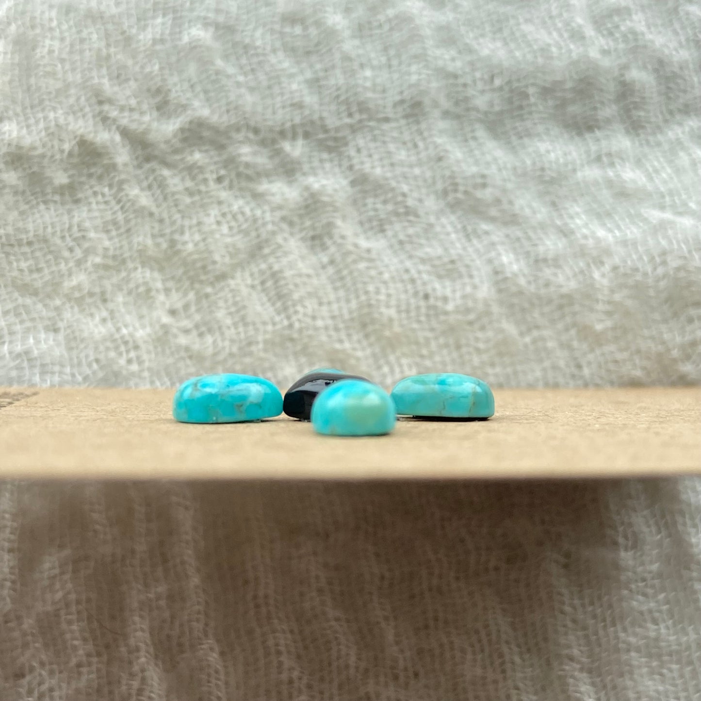 Kingman / Black Onyx Cabochon - MIX87