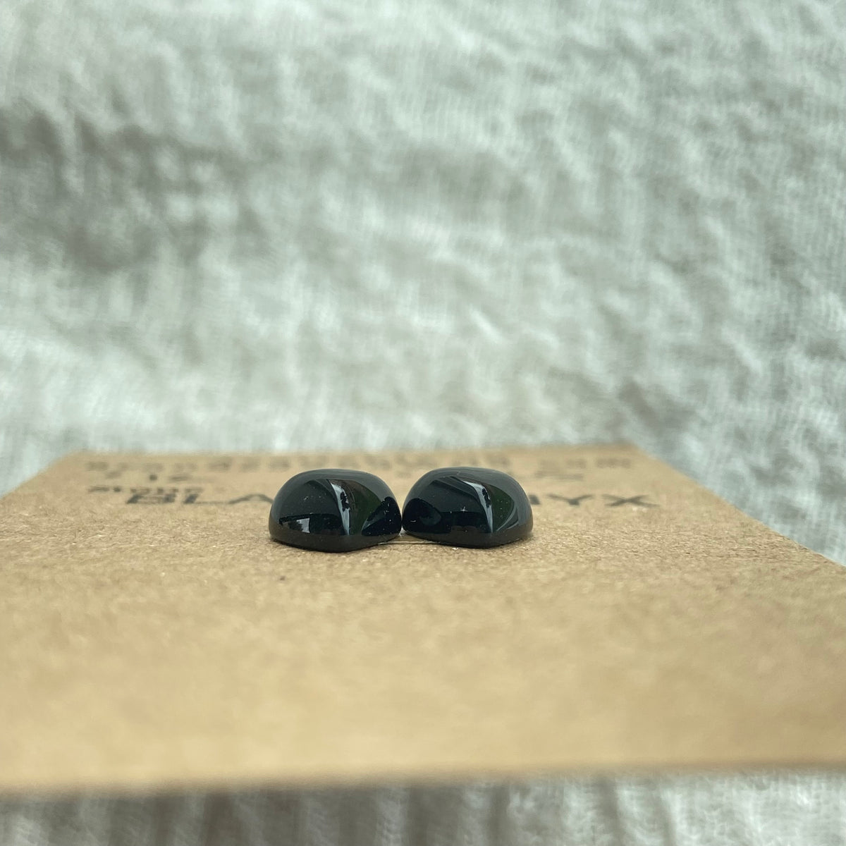 Black Onyx - Cabochon - B25