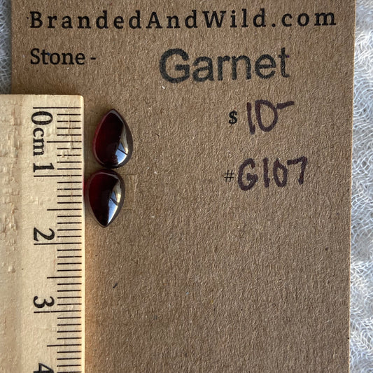 Garnet Cabochon - G107