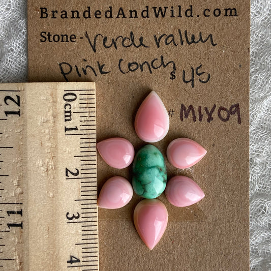 Verde Valley / Pink Conch Cabochon - Mix09