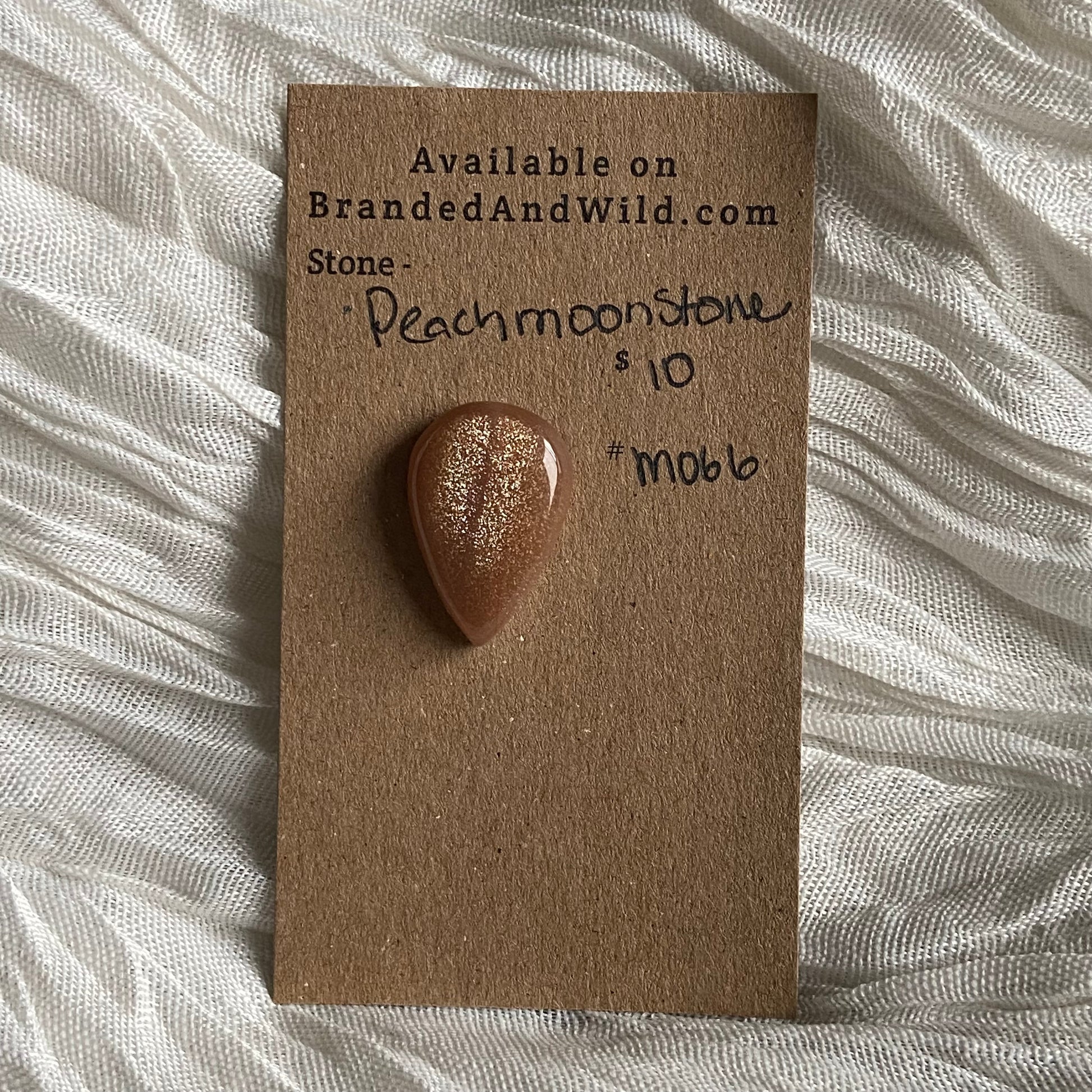 Peach Moonstone Cabochon - M066 E8899BF7-AF39-4FBA-8BE6-FB5670E85602 Brandedandwild.com