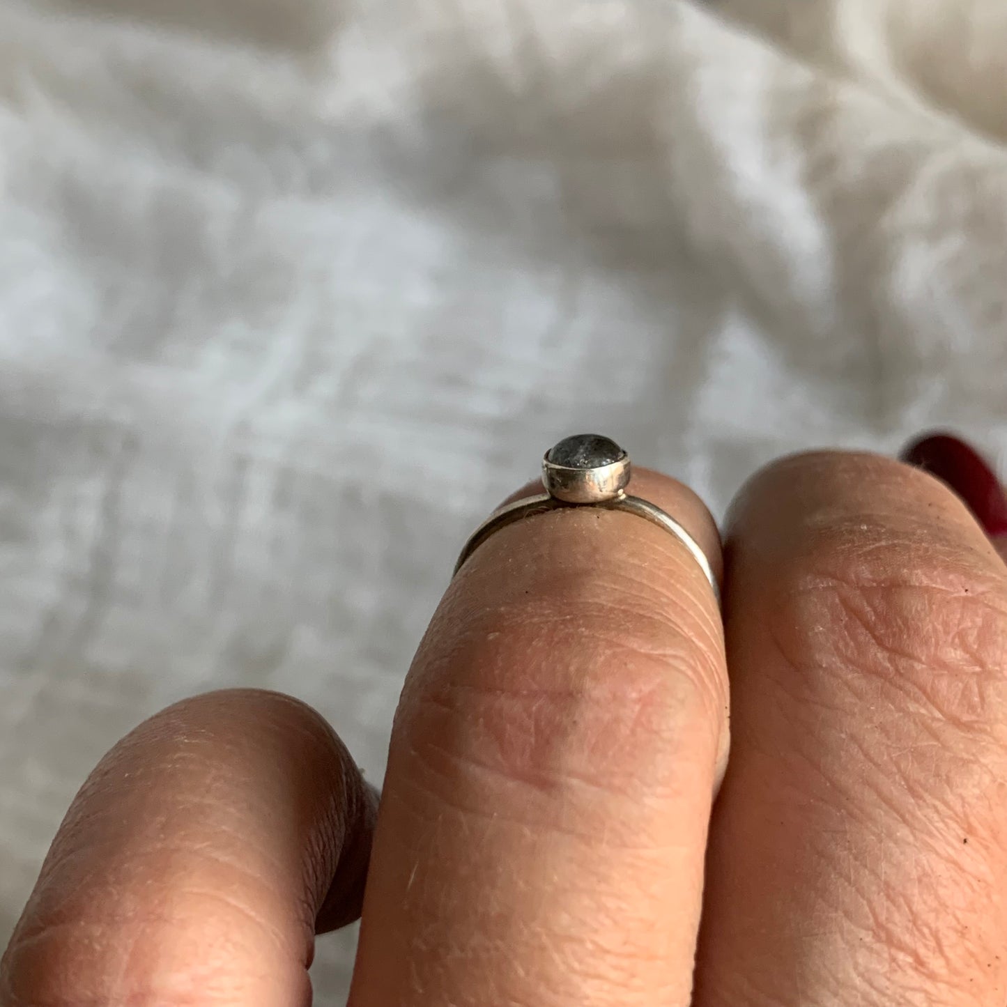 Sterling Silver Ring - R24  Size - 4.5