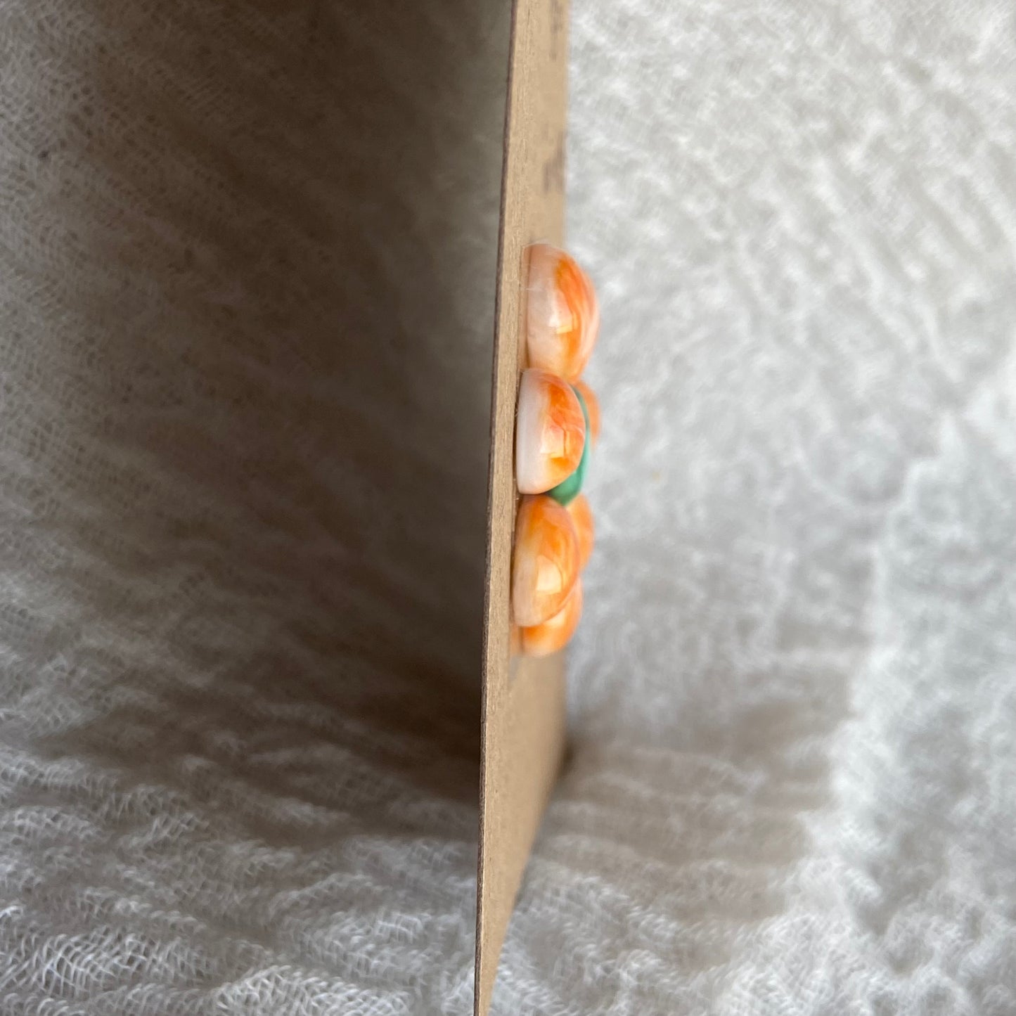 Verde Valley/ Oyster Shell Cabochon - Mix46