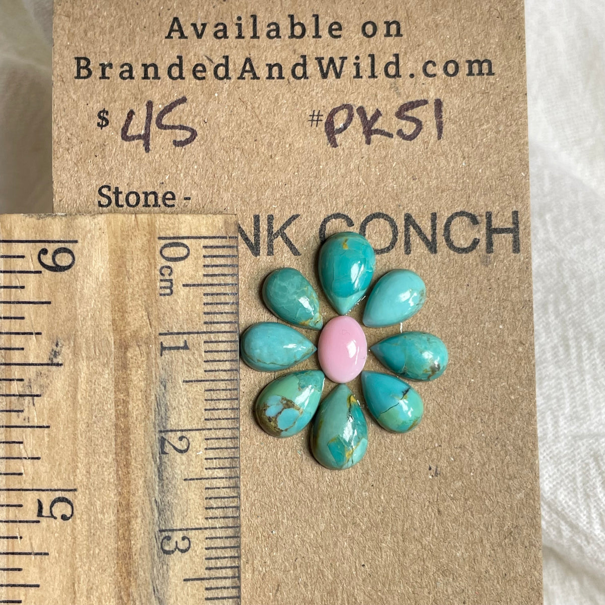 Pink Conch / Kingman Turquoise Cabochon - PK51