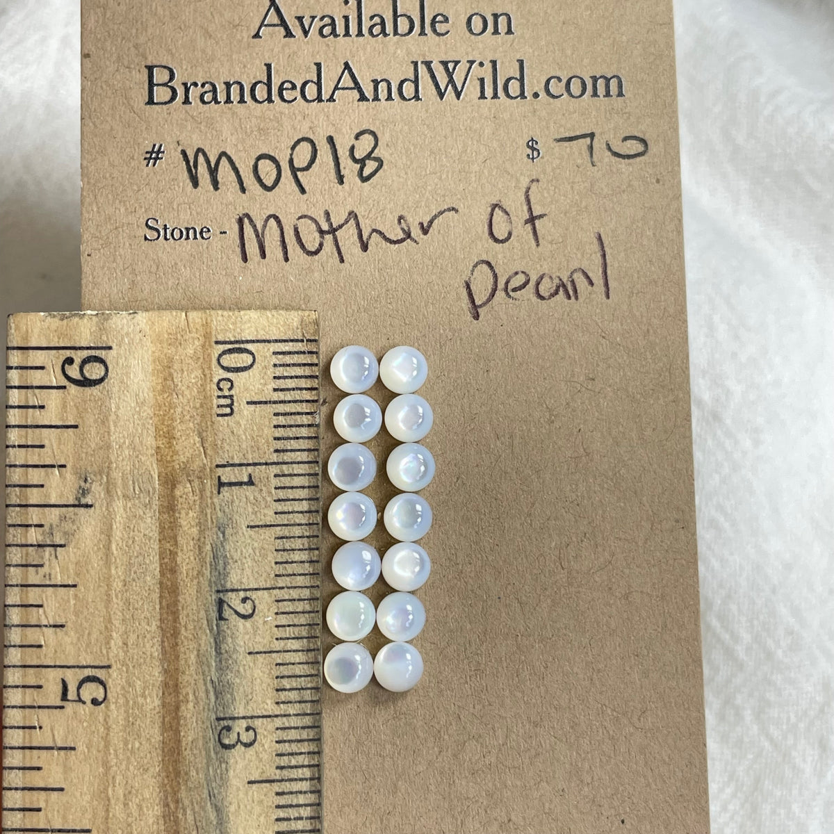 Mother of pearl cabochon - MP18