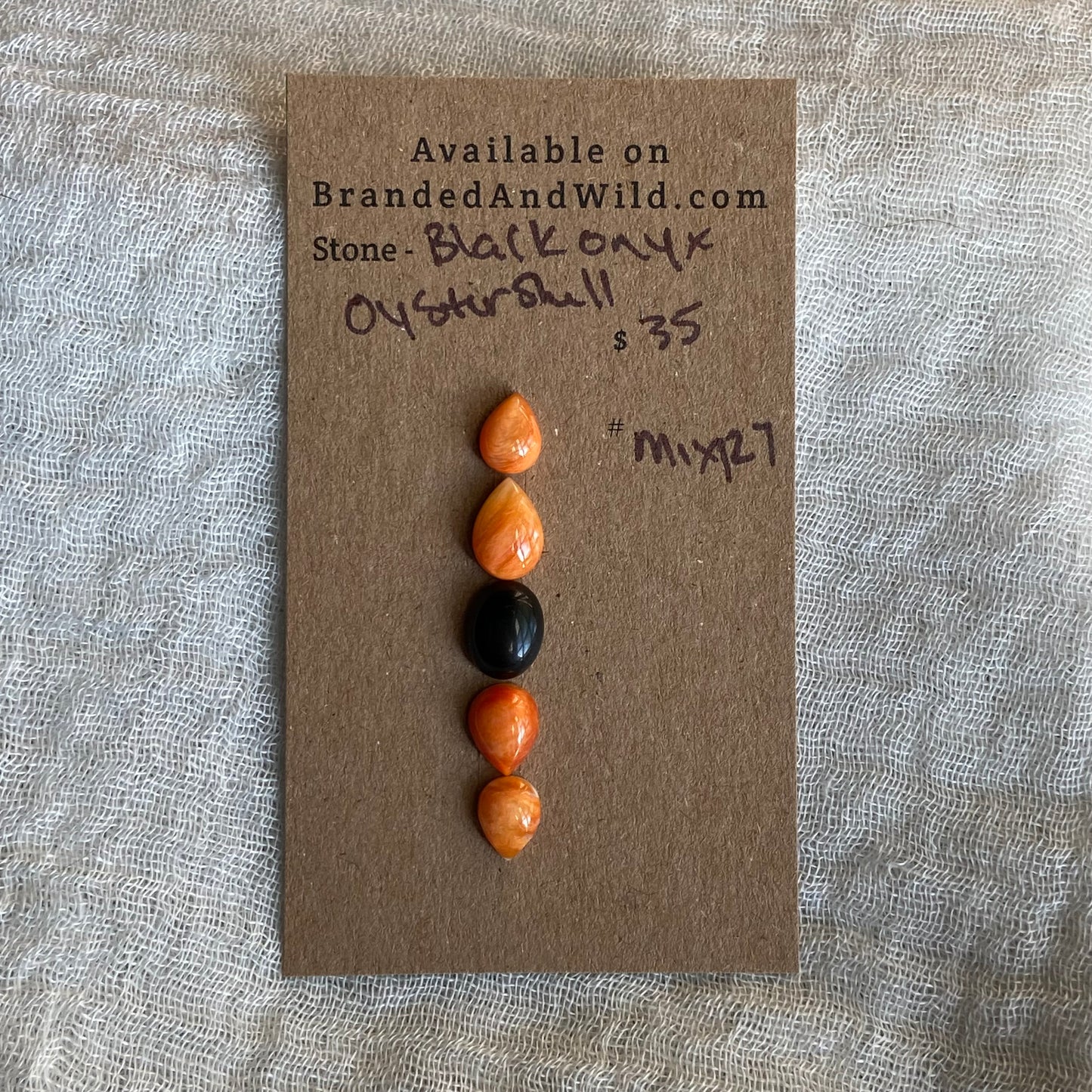 Black Onyx /Oystershell Cabochon - Mix127