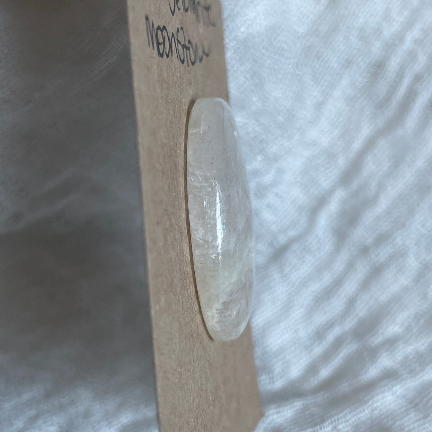 Belomrite Moonstone Cabochon - MB03