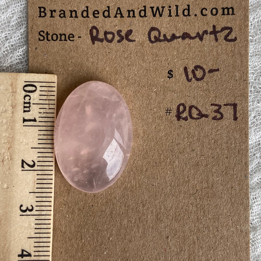 Rose Quartz Cabochon - RQ37