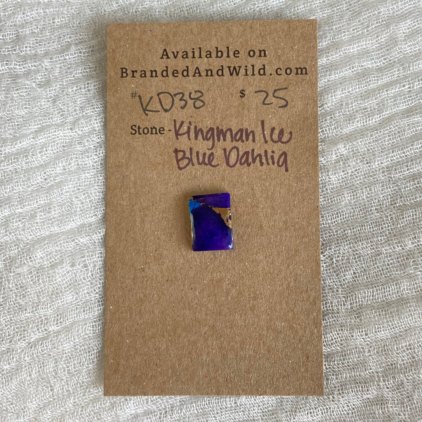 Kingman Ice Blue Dahlia Cabochon - KD38