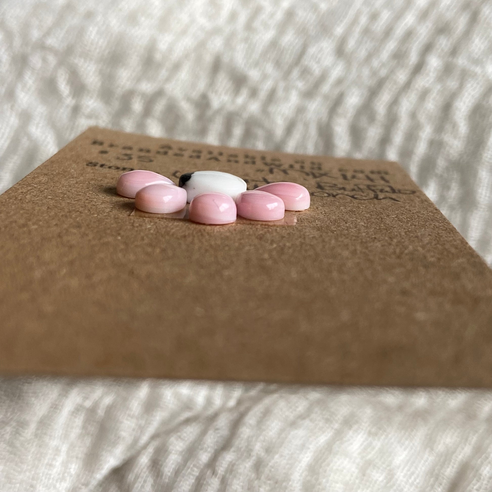 Pink Conch / White Buffalo Cabochon - MIX141 EF39EE91-F7B5-492F-BB9A-BE40D30685FB Brandedandwild.com