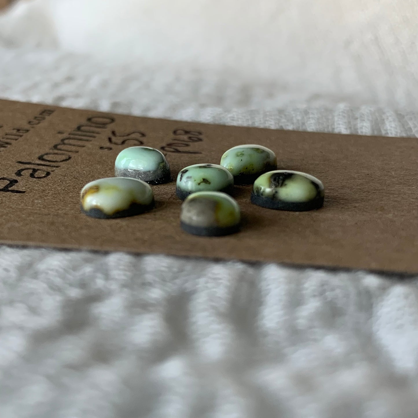 Palomino Cabochon - P068