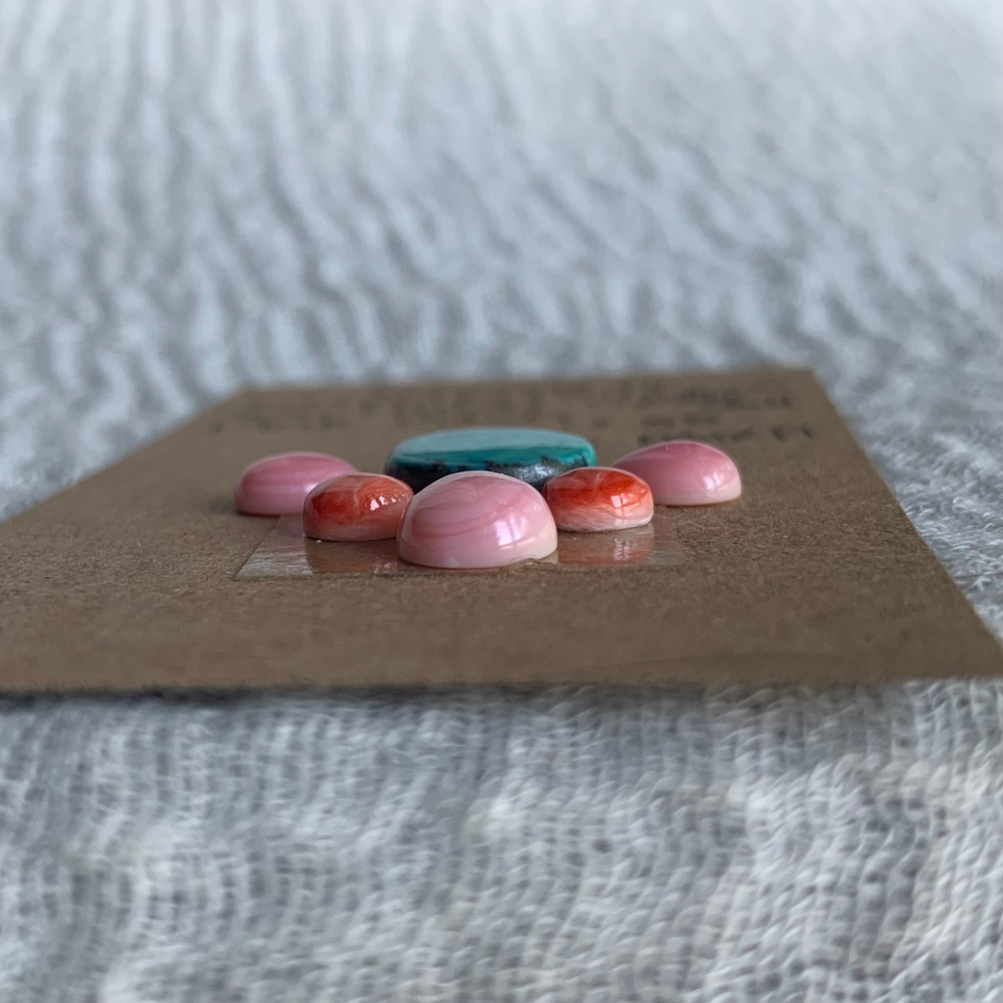 Hubei / Pink Conch / Oyster Shell Cabochon - Mix19