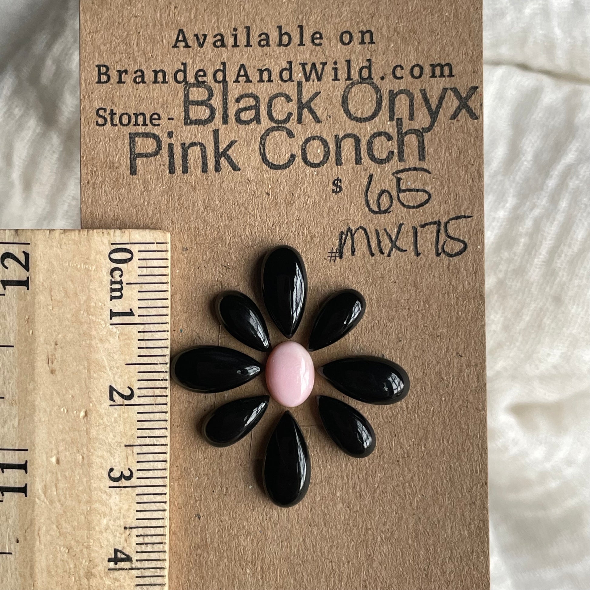 Black Onyx / Pink Conch Cabochon - MIX175 F269C370-3A2A-436C-86F3-5BF273A17E45 Brandedandwild.com