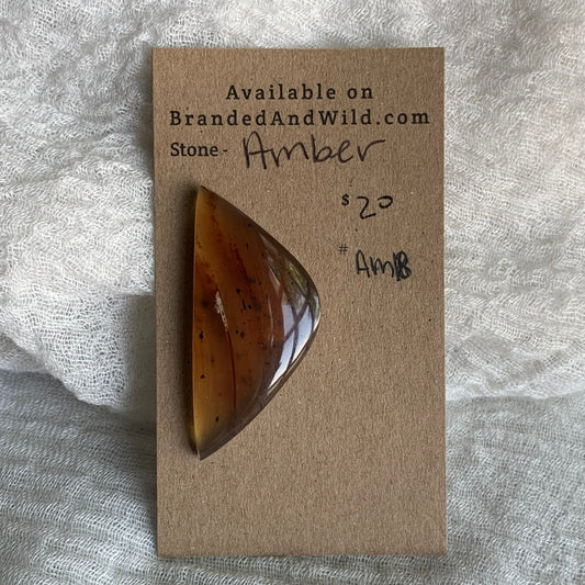 Amber Cabochon AM18