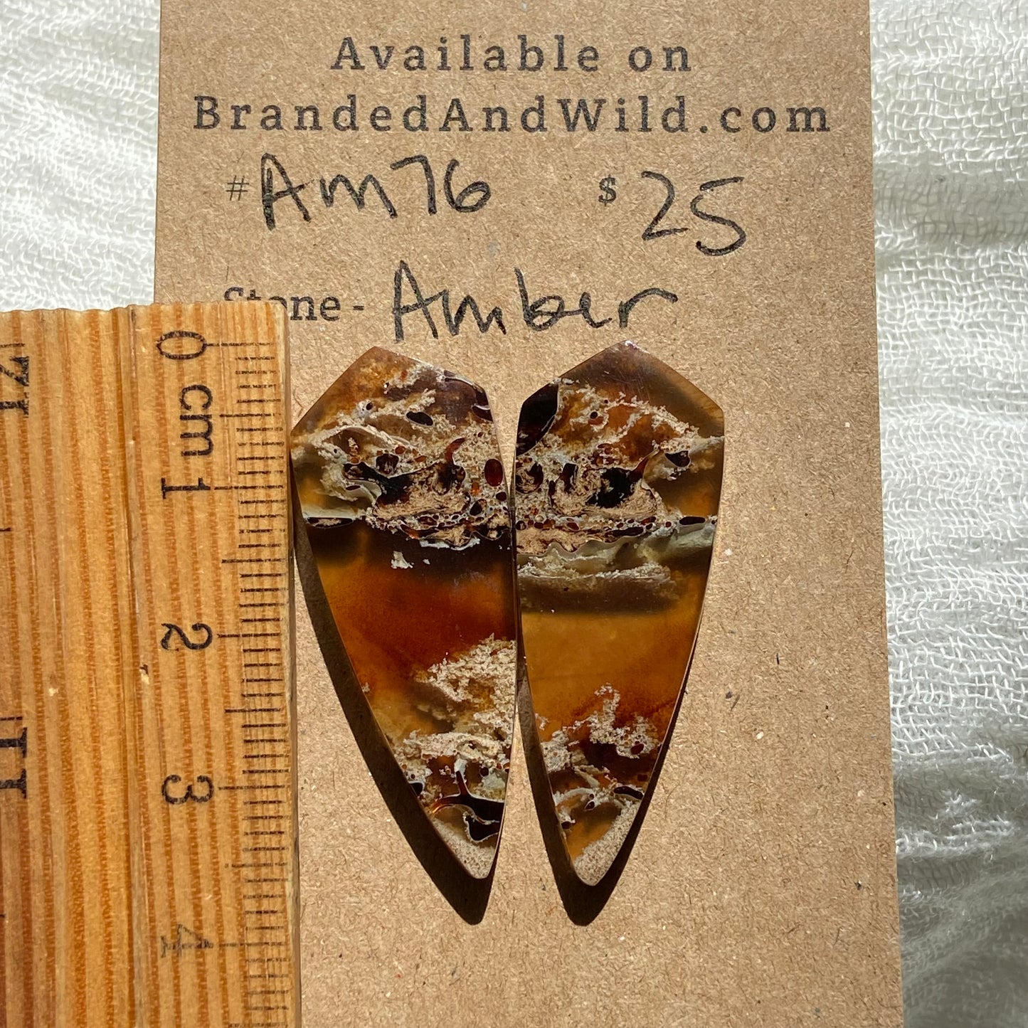 Amber Cabochon AM76