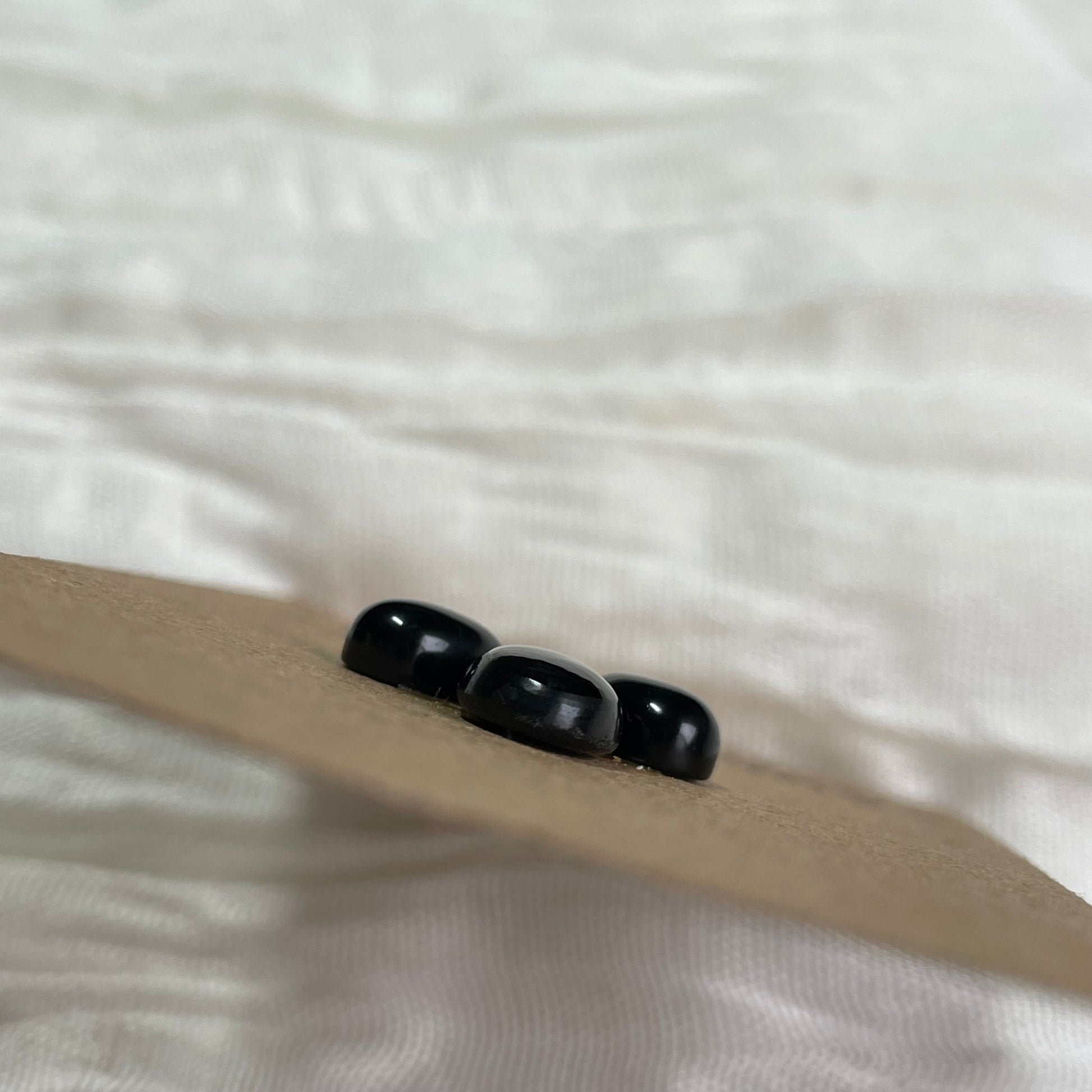 Black Onyx - Cabochon - BO10 F2FDBFC8-B066-4830-A01B-8A4DA1A0EAF7 Brandedandwild.com