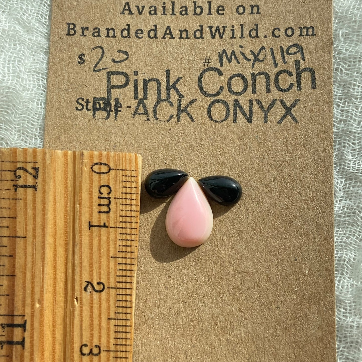 Black Onyx /  Pink Conch Cabochon - Mix119