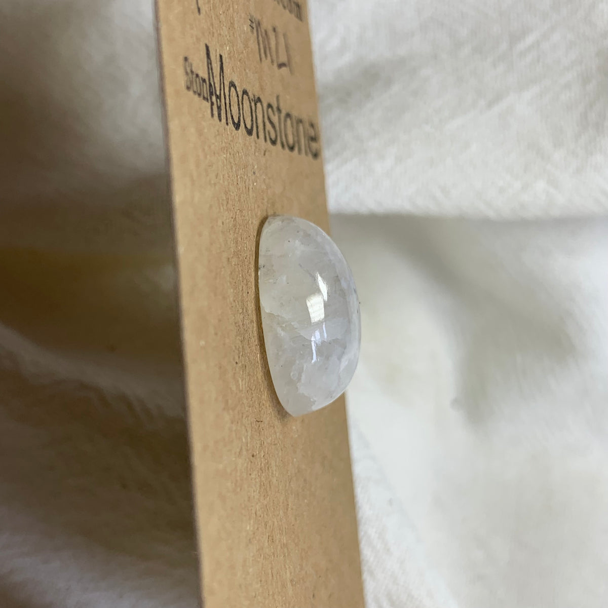 Moonstone Cabochon - MS21 F5E1E8FB-9E02-49E9-991D-008B1B7E399A Brandedandwild.com