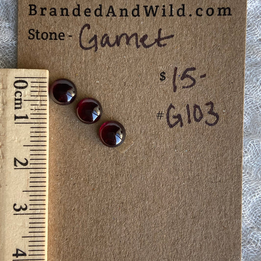 Garnet Cabochon - G103