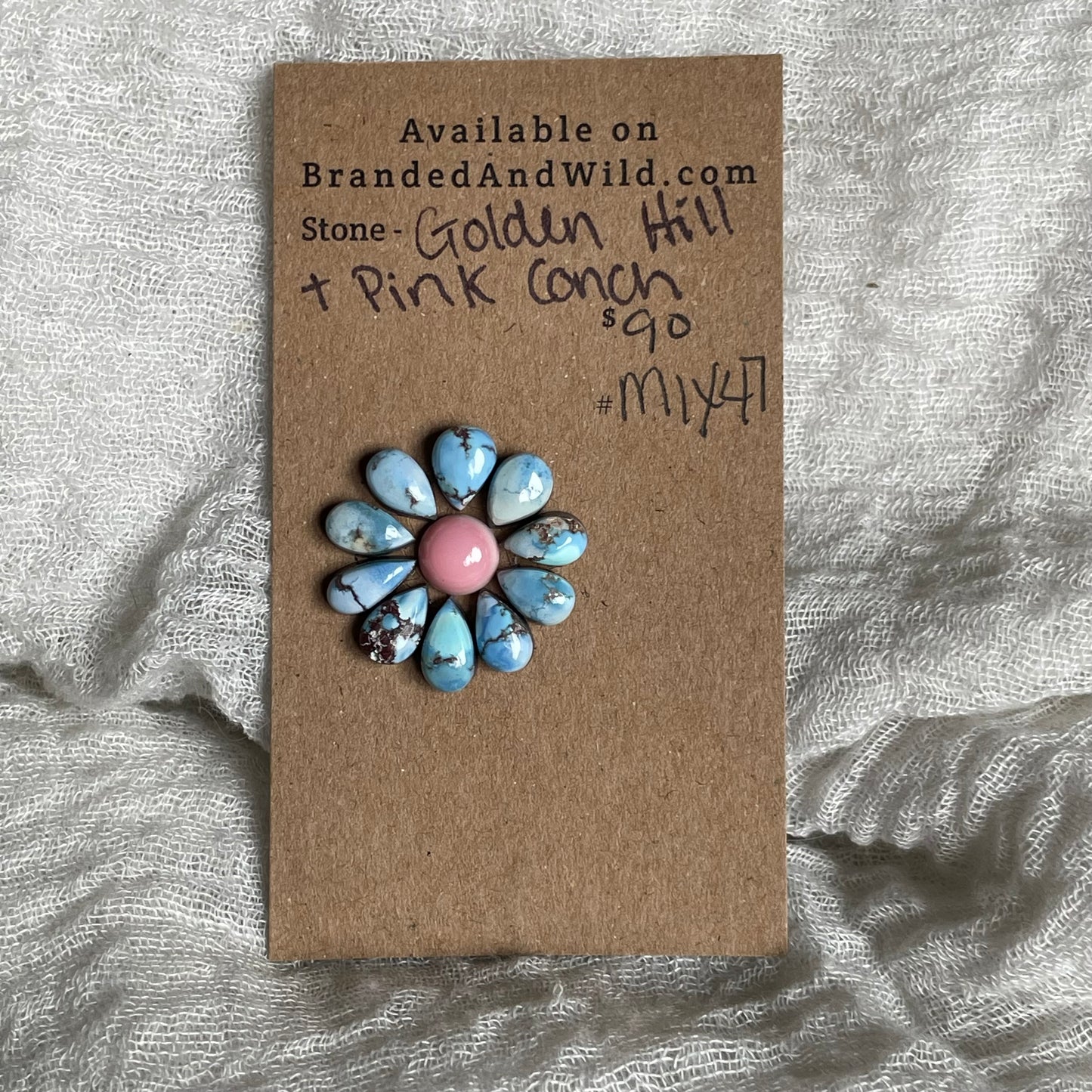 Golden Hill / Pink Conch Cabochon - MIX47