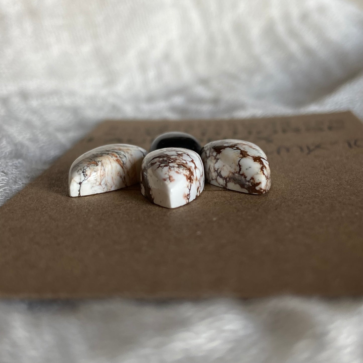 Wild Horse / Black Onyx Cabochon - MIX70