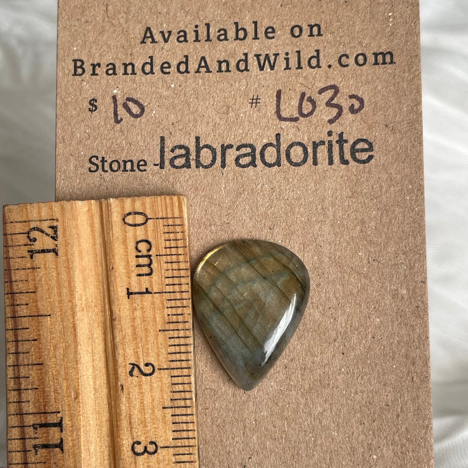 Labradorite Cabochon - L030 F98C0108-E901-4AD2-9181-01460C16F1A9 Brandedandwild.com