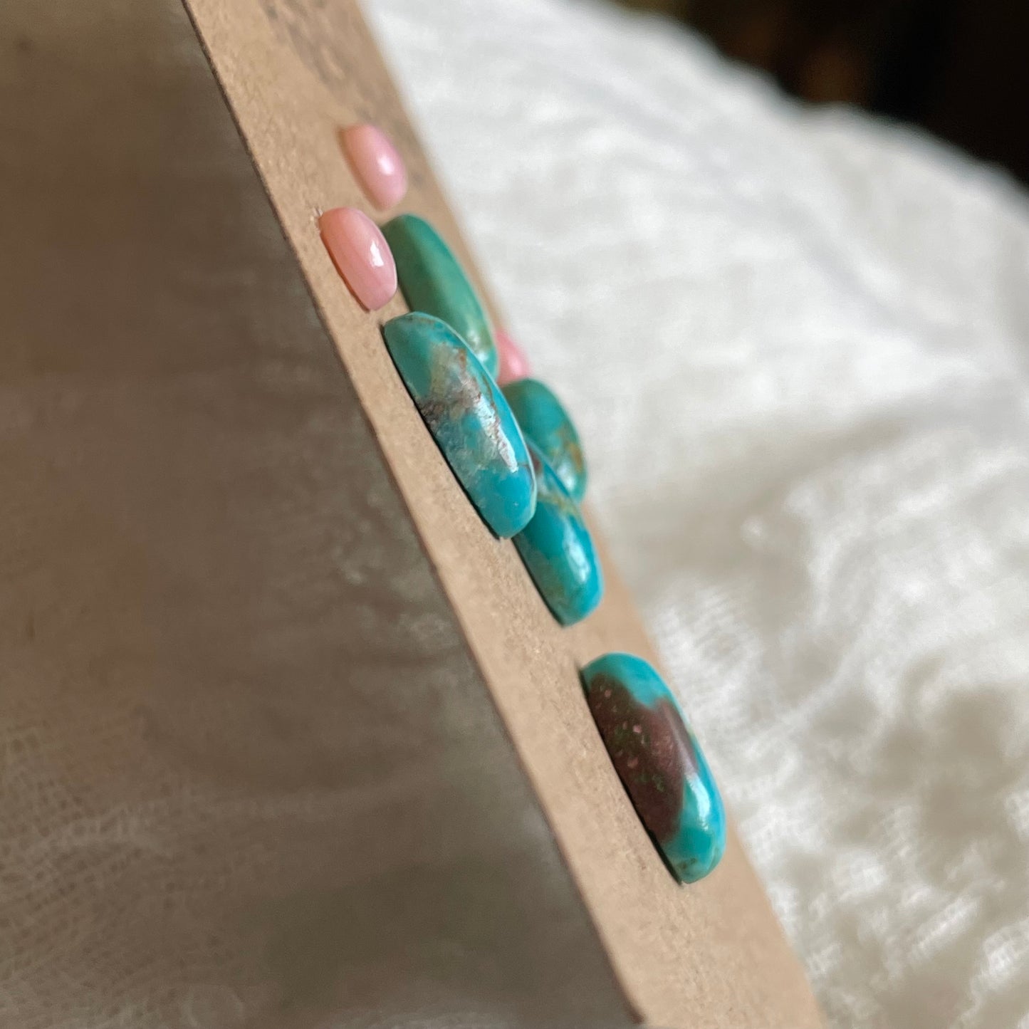 Pink Conch / Kingman Turquoise Cabochon - PK16