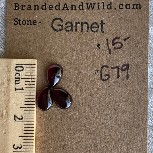 Garnet Cabochon - G79