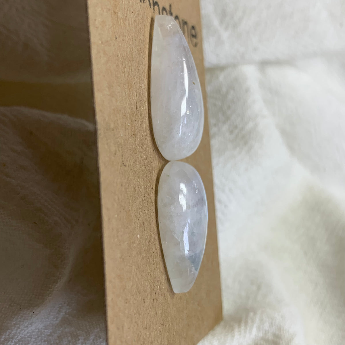 Moonstone Cabochon - MS12 FAE2A3B2-DE1E-4214-B581-EAC3ED63331F Brandedandwild.com