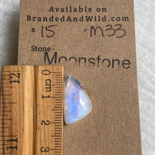 Moonstone Cabochon - M33 FC72B8A5-9A38-4268-A600-FF37FA39996E Brandedandwild.com