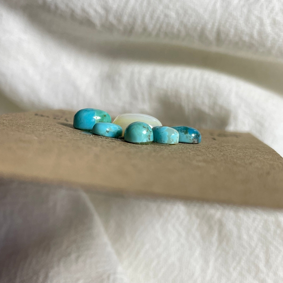 Kingman Turquoise / Mother of Pearl Cabochon - Mix189
