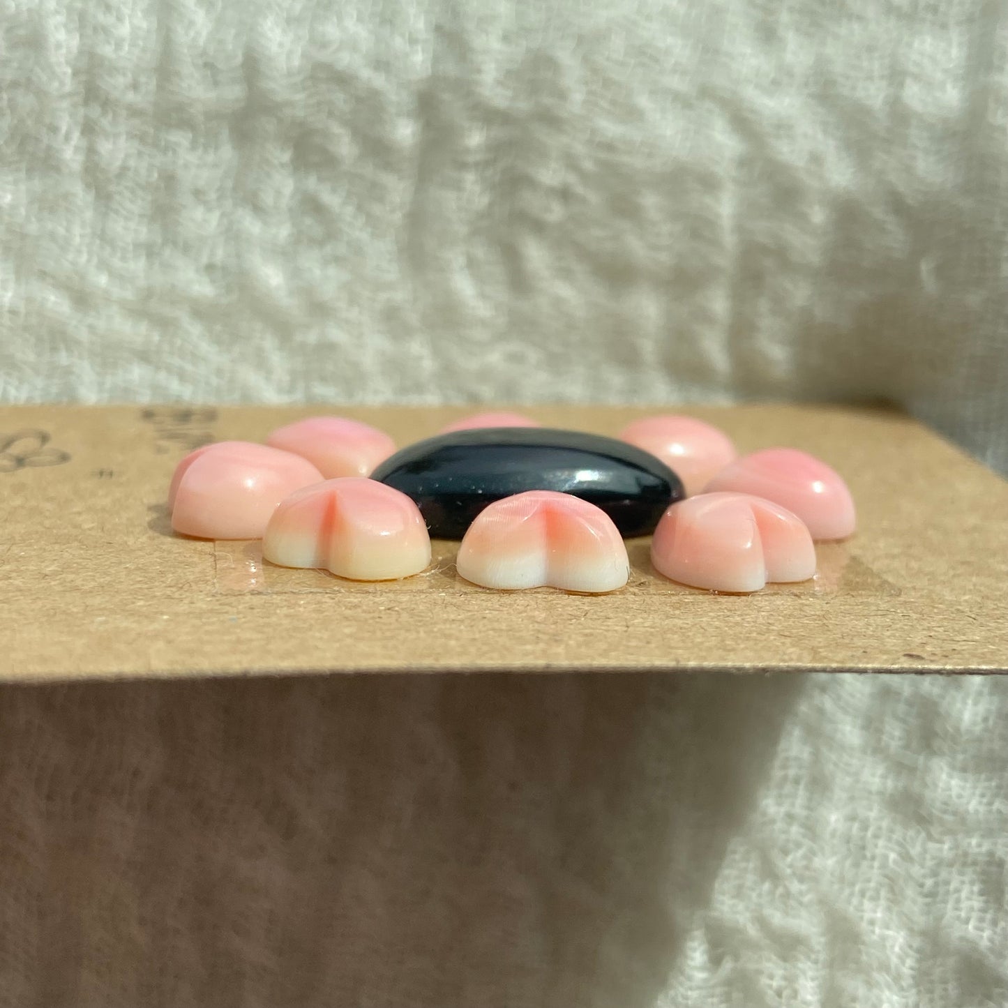 Black Onyx /  Pink Conch Cabochon - Mix118