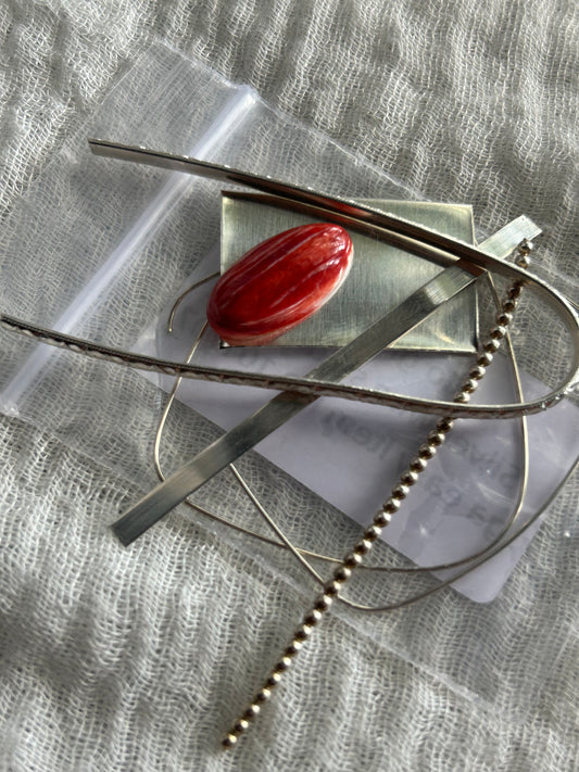 Red Oyster Shell includes - Silver & Stone  (Class is not included) (ROSRC01)