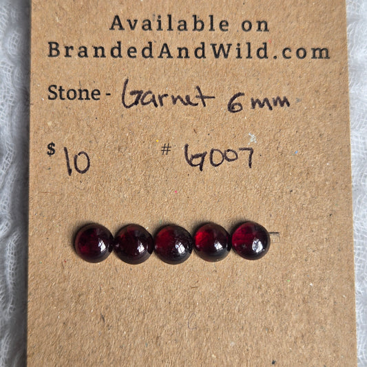 Garnet Cabochon 6mm - G007