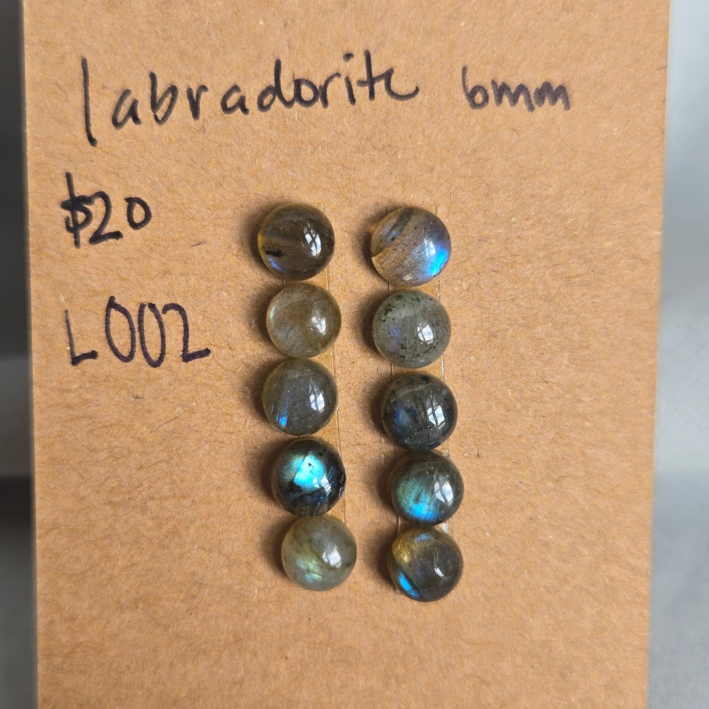 Labradorite Cabochon 6mm - L002