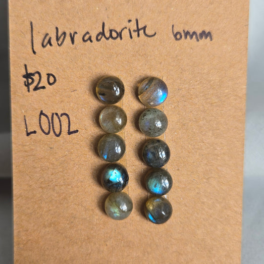 Labradorite Cabochon 6mm - L002