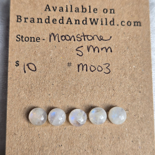 Moonstone Cabochon 5mm - M003