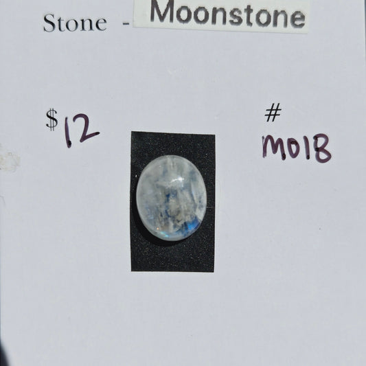 Moonstone Cabochon - M018