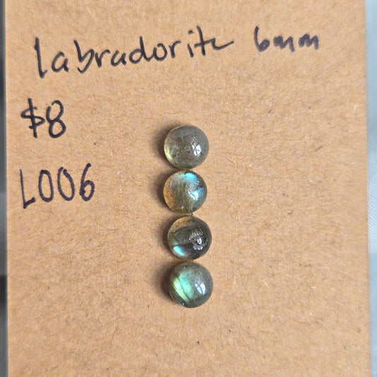 Labradorite Cabochon 6mm - L006