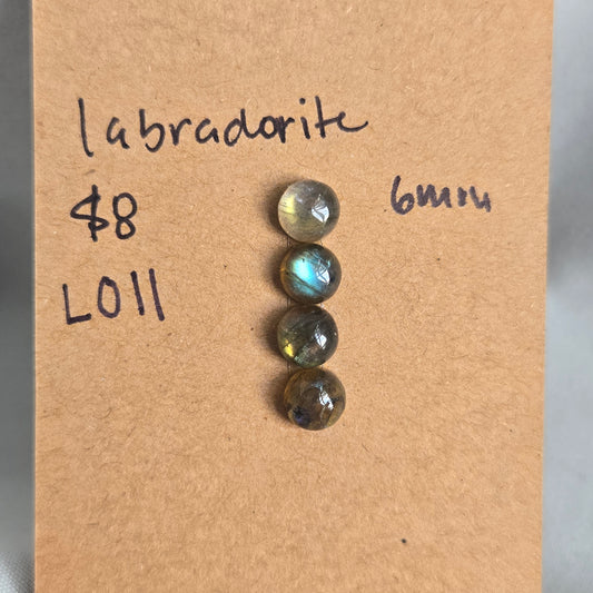 Labradorite Cabochon 6mm - L011