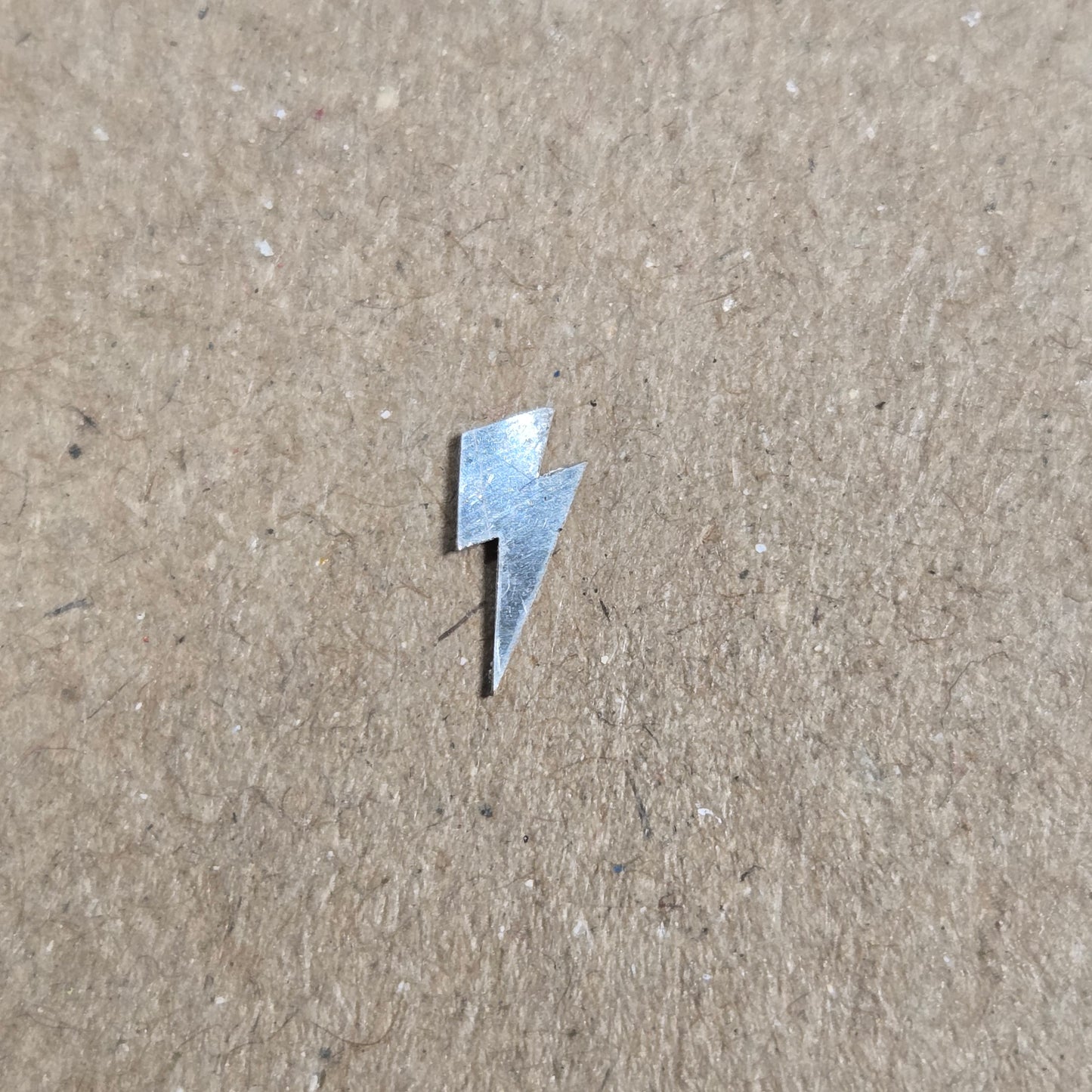 8mm 24gauge lightning bolt