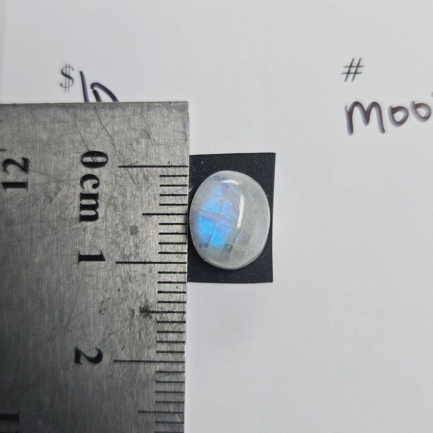 Moonstone Cabochon M002