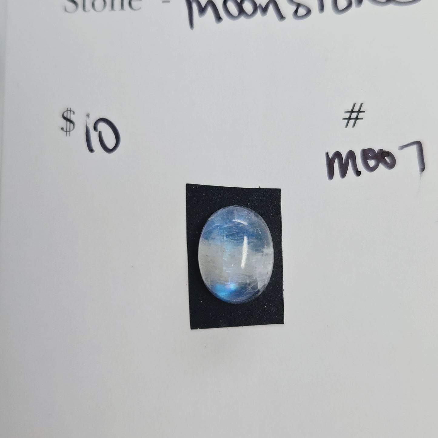 Moonstone Cabochon M007