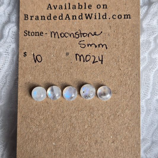 Moonstone Cabochon - M024