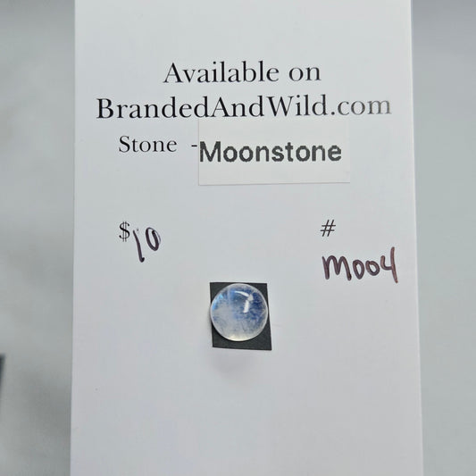 Moonstone Cabochon M004